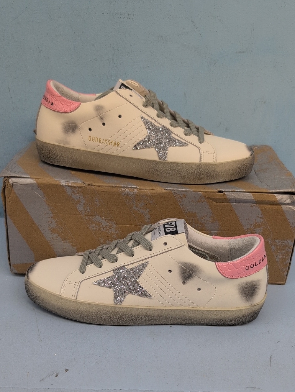 Golden Goose Superstar Women's Sneakers Size 38 White G30WS590